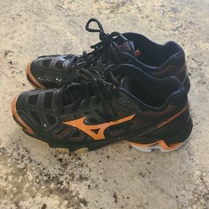 Mizuno Wave Lightning RX2